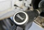 Démarrer une voiture diesel : les étapes essentielles à connaître