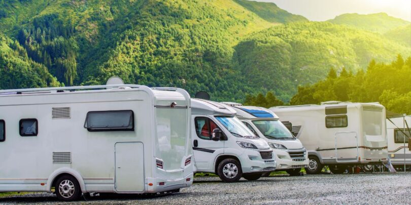 Améliorez votre expérience de voyage : accessoires essentiels pour camping-car et caravane