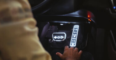 découvrez comment lire les codes défauts de votre véhicule sans valise grâce à la méthode des pédales. est-ce vraiment possible ? guide complet et explications simples en français.