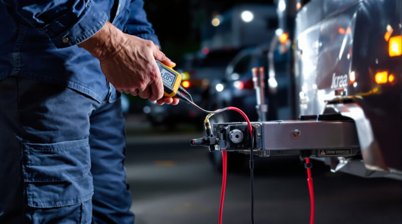 découvrez comment tester la prise attelage et la masse pour résoudre le problème des feux de remorque qui ne fonctionnent pas et assurer votre sécurité sur la route.